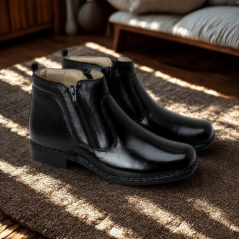 Kit Bota de Hombre Bravik en Cuero Legítimo con Plantilla Ortopédica +REGALOS: Gorra, Cinturón y Funda con Cuchillo