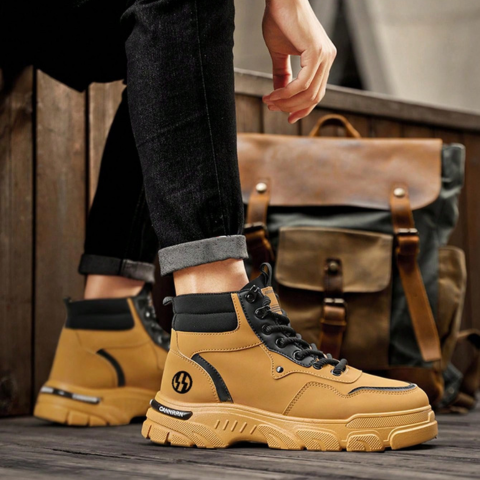 Bota de Hombre Roadster en Cuero Legítimo con Plantilla Ortopédica +REGALO: Cinturón, Reloj y Billetera