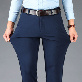 Kit de 3 Pantalones Masculinos en Seda Color Hielo y Elastano (¡Sofisticados y Duraderos!)
